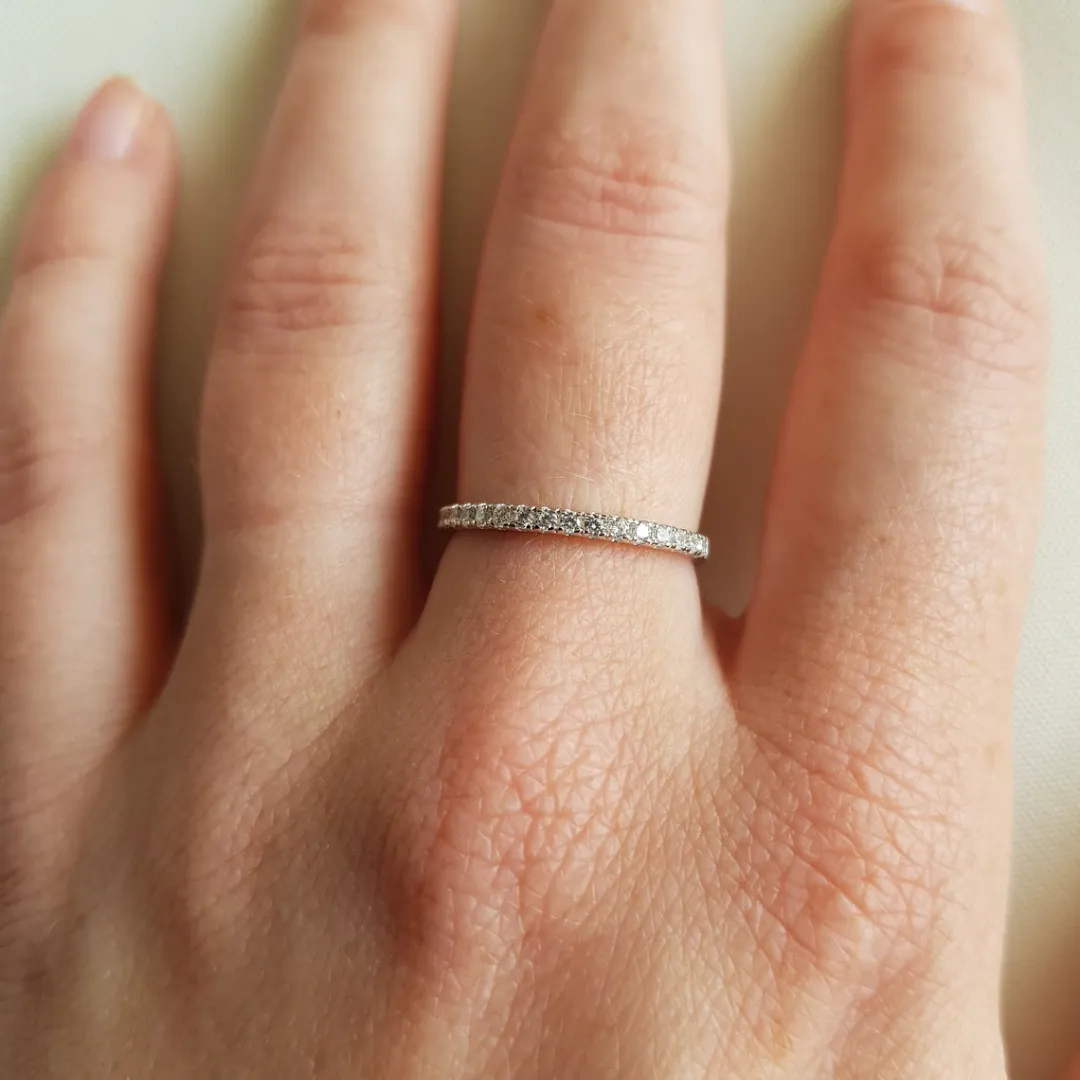 /public/photos/live/Moissanite Half Eternity ring-1084 (1).webp